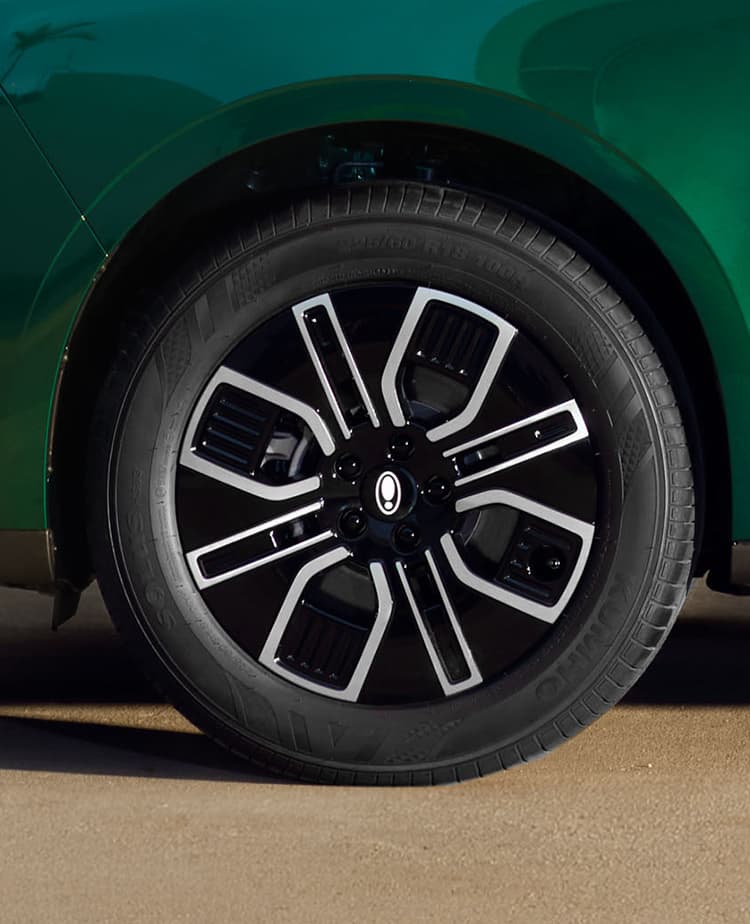 GWM ORA 5 18-inch alloy wheel