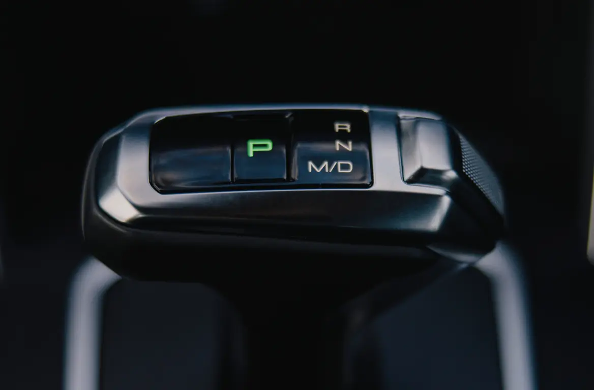 GWM P300 SX automatic transmission selector