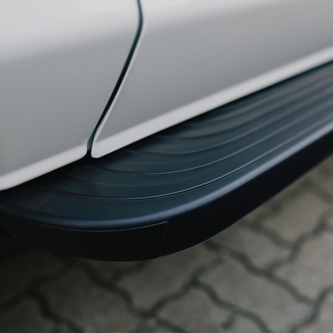 GWM P300 SX side step detail