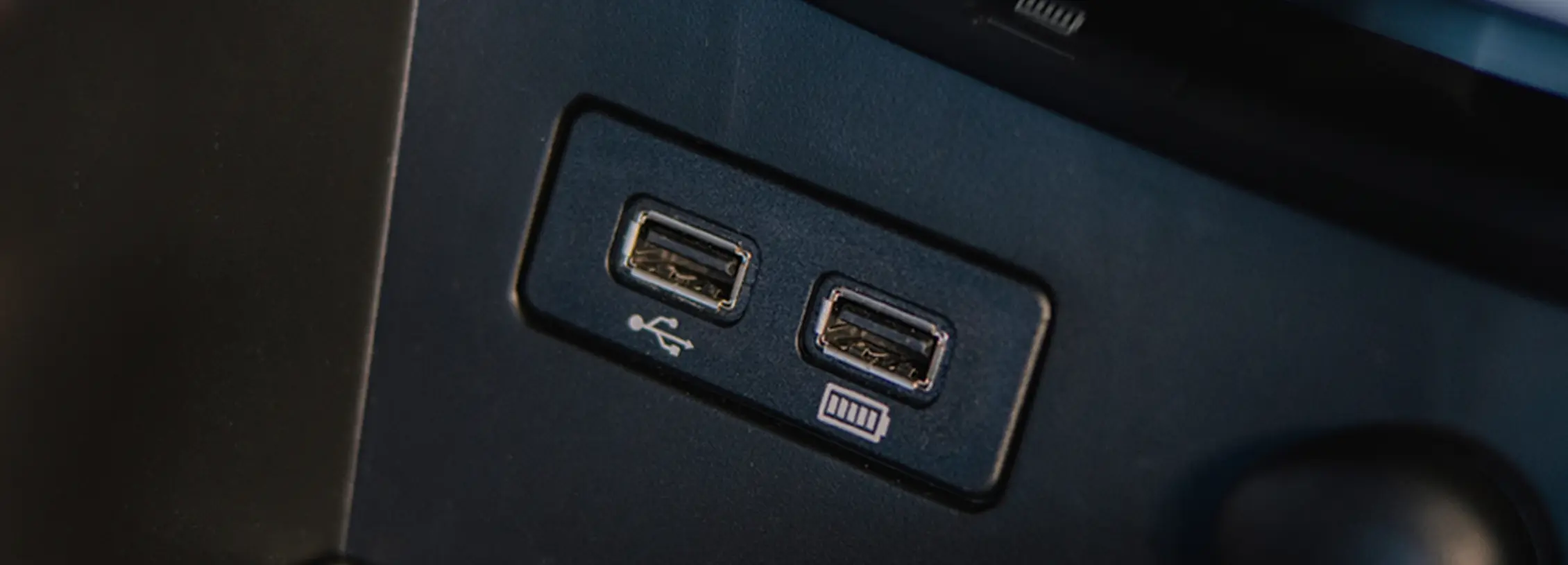 GWM P300 SX USB ports